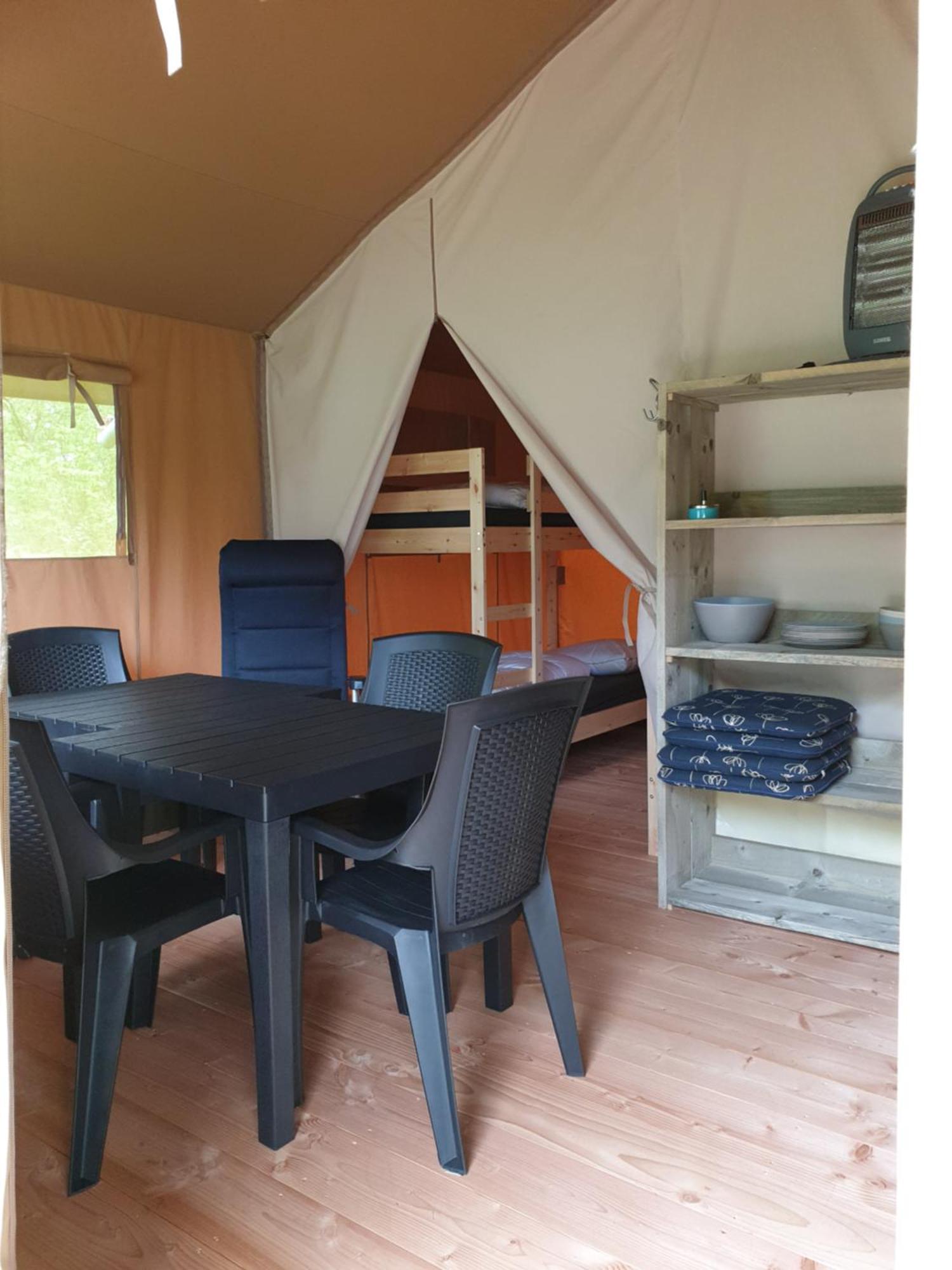 Camping De Breede Warffum Pokoj fotografie